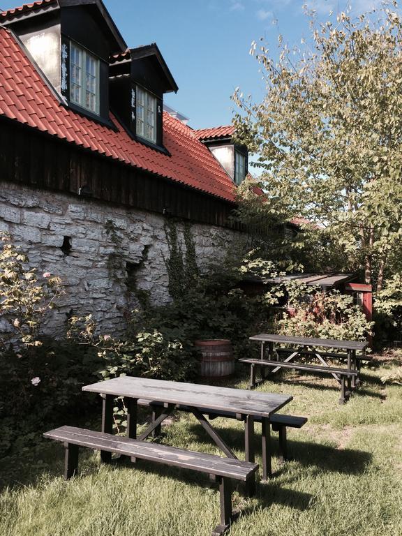 Mullbaersgardens Bed And Breakfast Visby Exterior photo