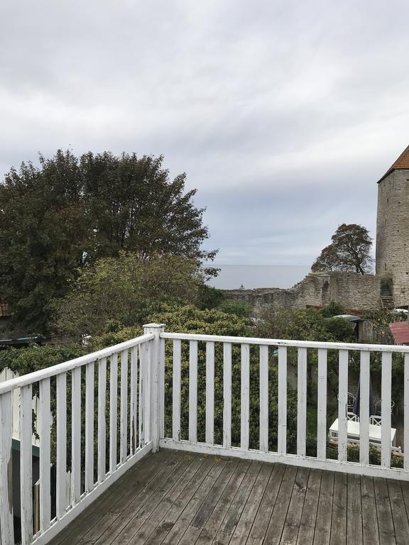Mullbaersgardens Bed And Breakfast Visby Exterior photo